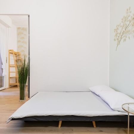 Апартаменти Easylife - Oasi Chic Pochi Passi Dai Navigli Мілан Екстер'єр фото