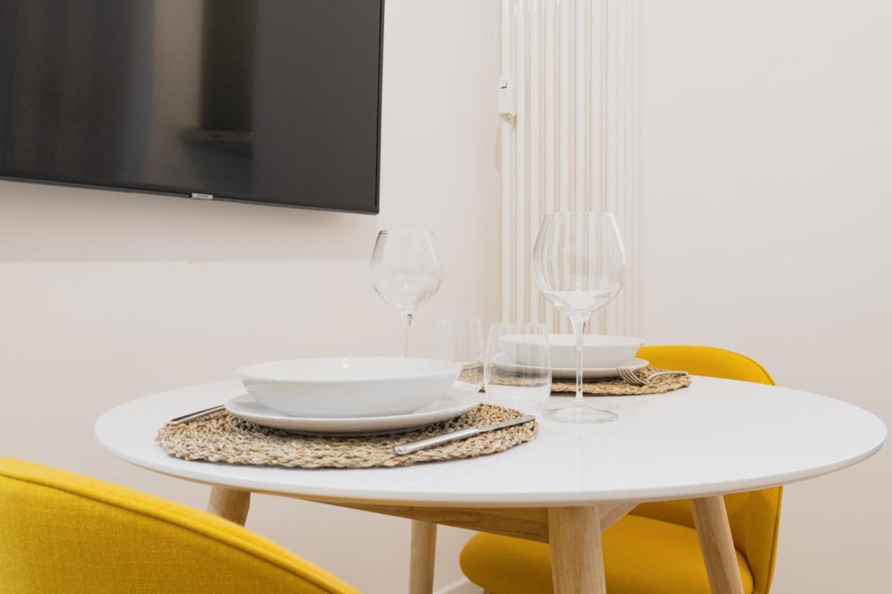 Апартаменти Easylife - Oasi Chic Pochi Passi Dai Navigli Мілан Екстер'єр фото