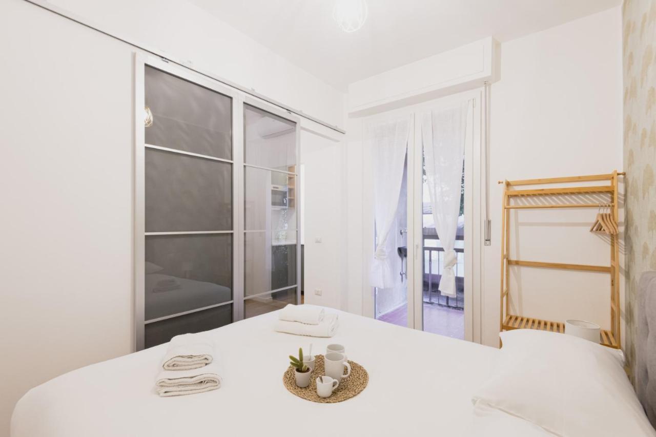 Апартаменти Easylife - Oasi Chic Pochi Passi Dai Navigli Мілан Екстер'єр фото