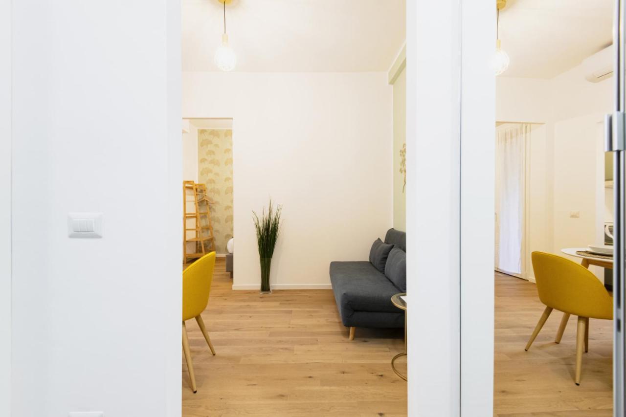Апартаменти Easylife - Oasi Chic Pochi Passi Dai Navigli Мілан Екстер'єр фото