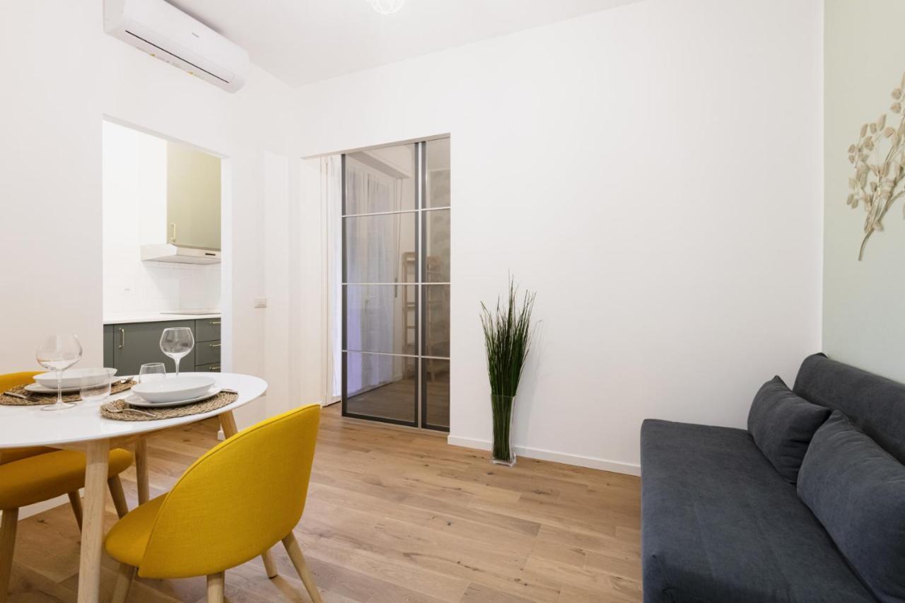 Апартаменти Easylife - Oasi Chic Pochi Passi Dai Navigli Мілан Екстер'єр фото