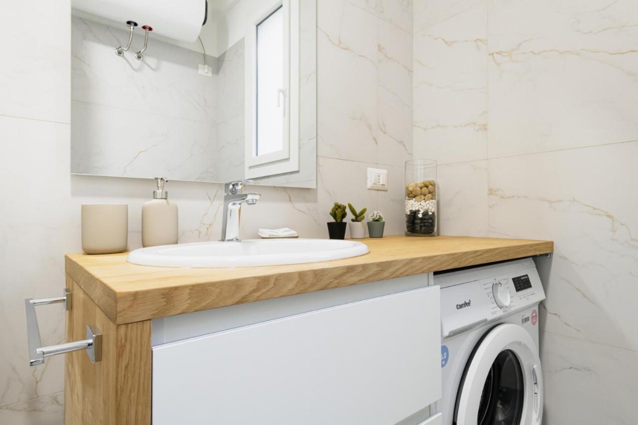 Апартаменти Easylife - Oasi Chic Pochi Passi Dai Navigli Мілан Екстер'єр фото
